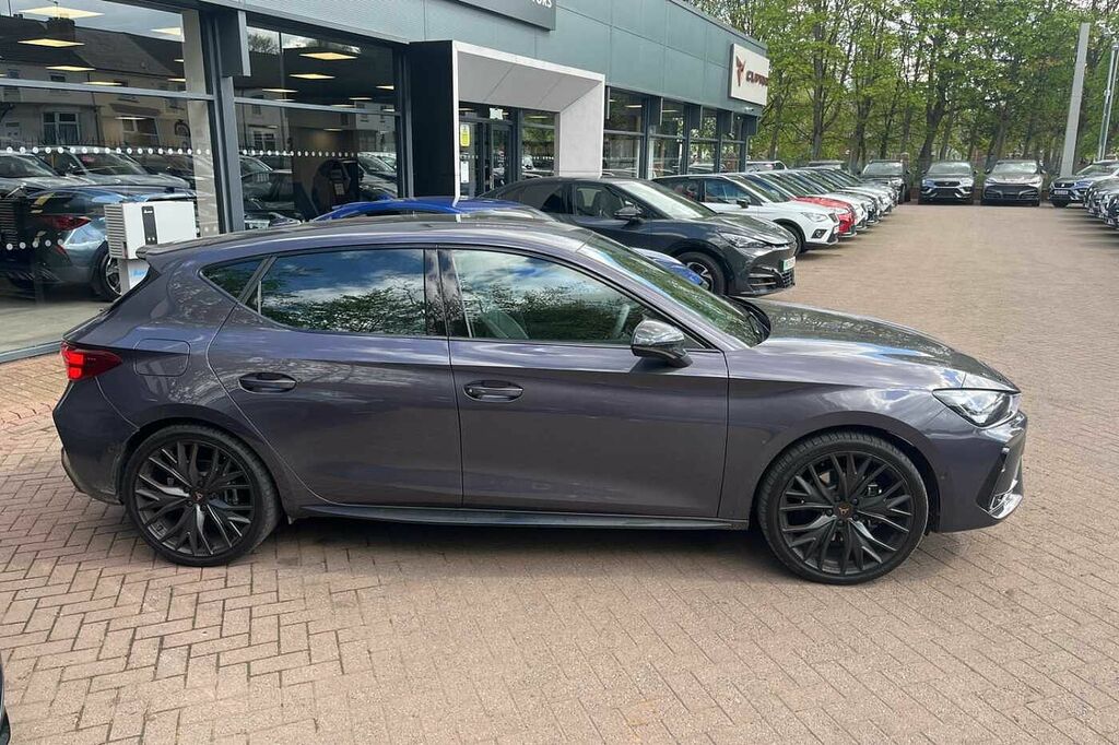 Cupra Leon 1.5 Etsi 150 Shadow Edition Dsg DX26UMA Purple #4