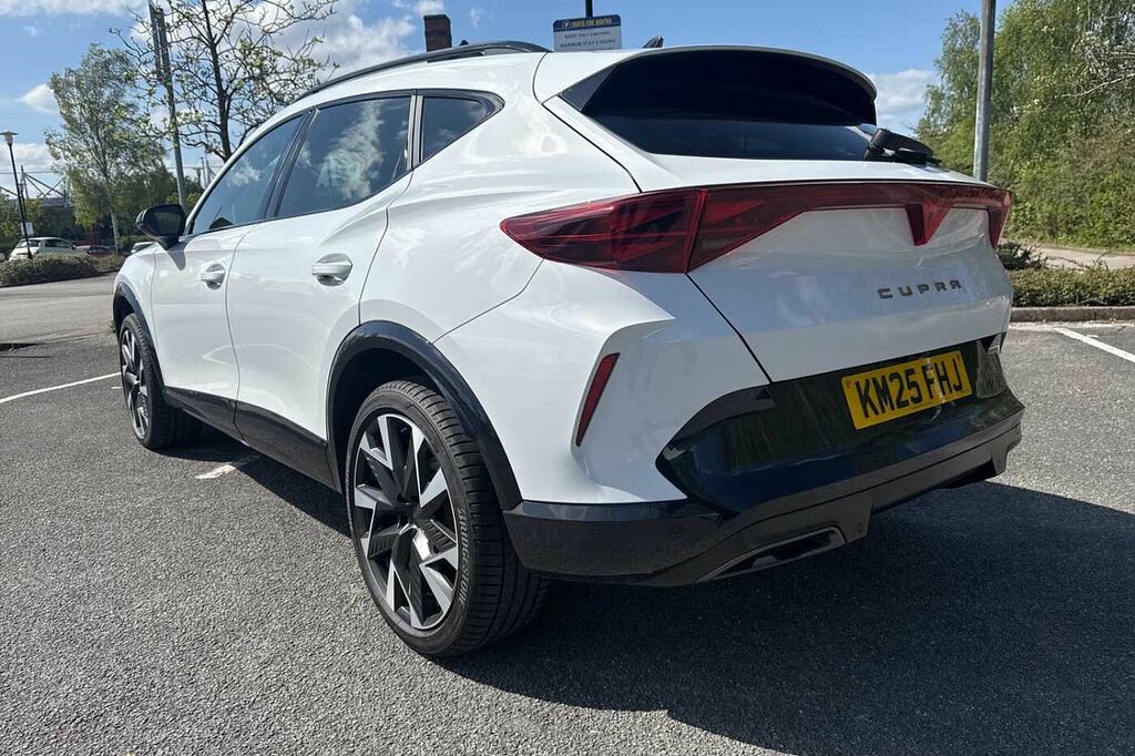 Cupra Formentor 1.5 Etsi 150 V2 Dsg KM25FHJ White #3