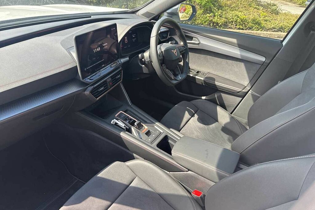 Cupra Formentor 1.5 Etsi 150 V2 Dsg KM25FHJ White #2