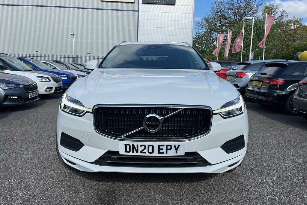 Volvo XC60 2.0 B4d Momentum Awd Geartronic White #6