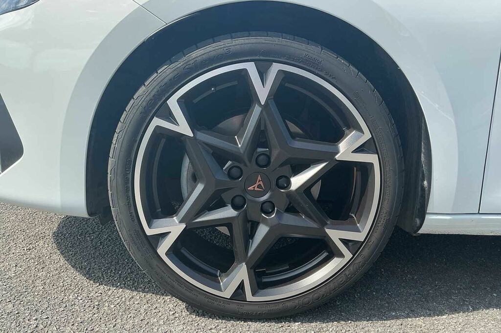 Cupra Leon 1.5 Etsi 150 V2 Dsg KO25UVE White #5