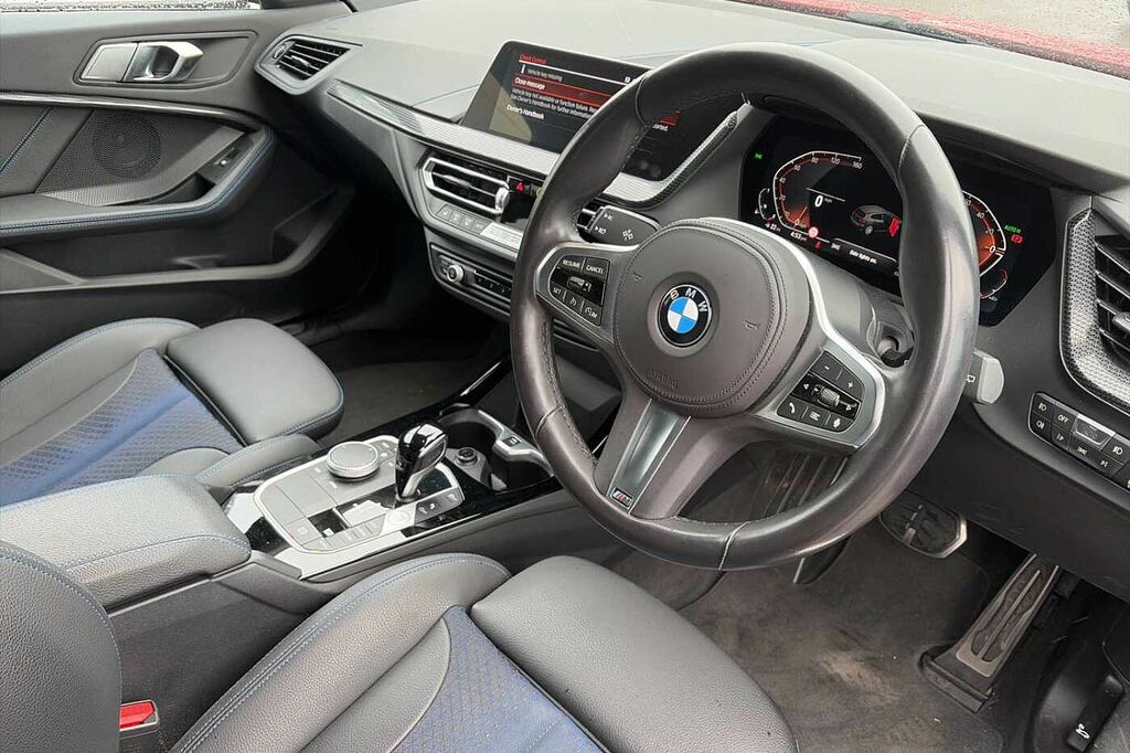 BMW 1 Series 118I 136 M Sport Step DN72LTJ Red #6