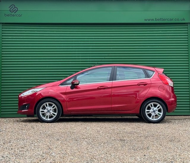 Ford Fiesta Ecoboost Zetec Hatchback YT66LFN Red #5