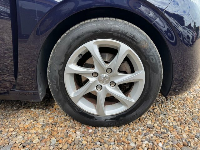 Peugeot 208 Vti Puretech Style Hatchback BV15ZZW Blue #5