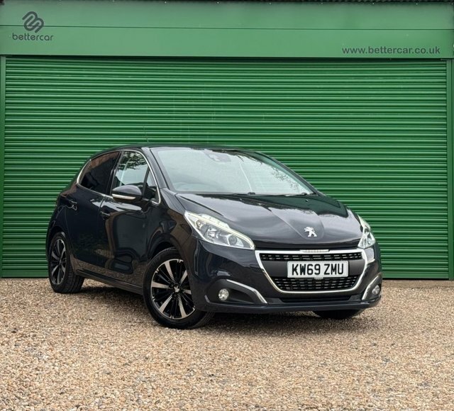 Peugeot 208 Puretech Tech Edition Hatchback KW69ZMU Grey #3