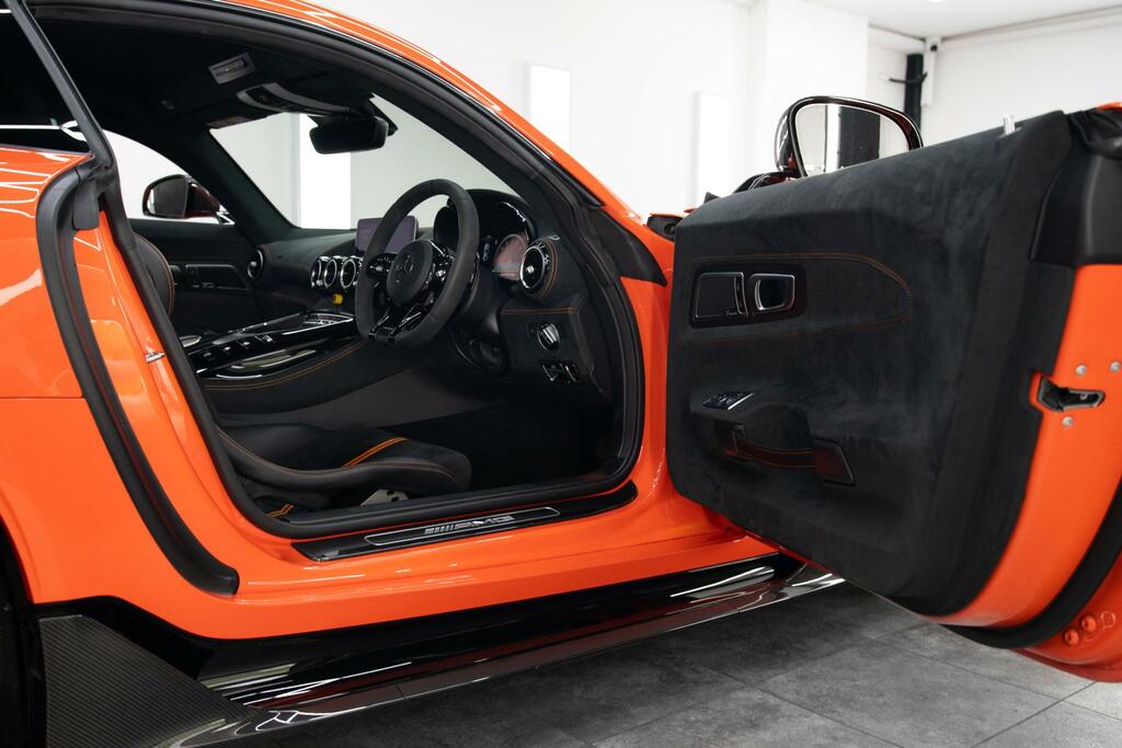 Mercedes-Benz AMG GT 4.0 V8 Biturbo Black Series Coupe Spds Orange #4