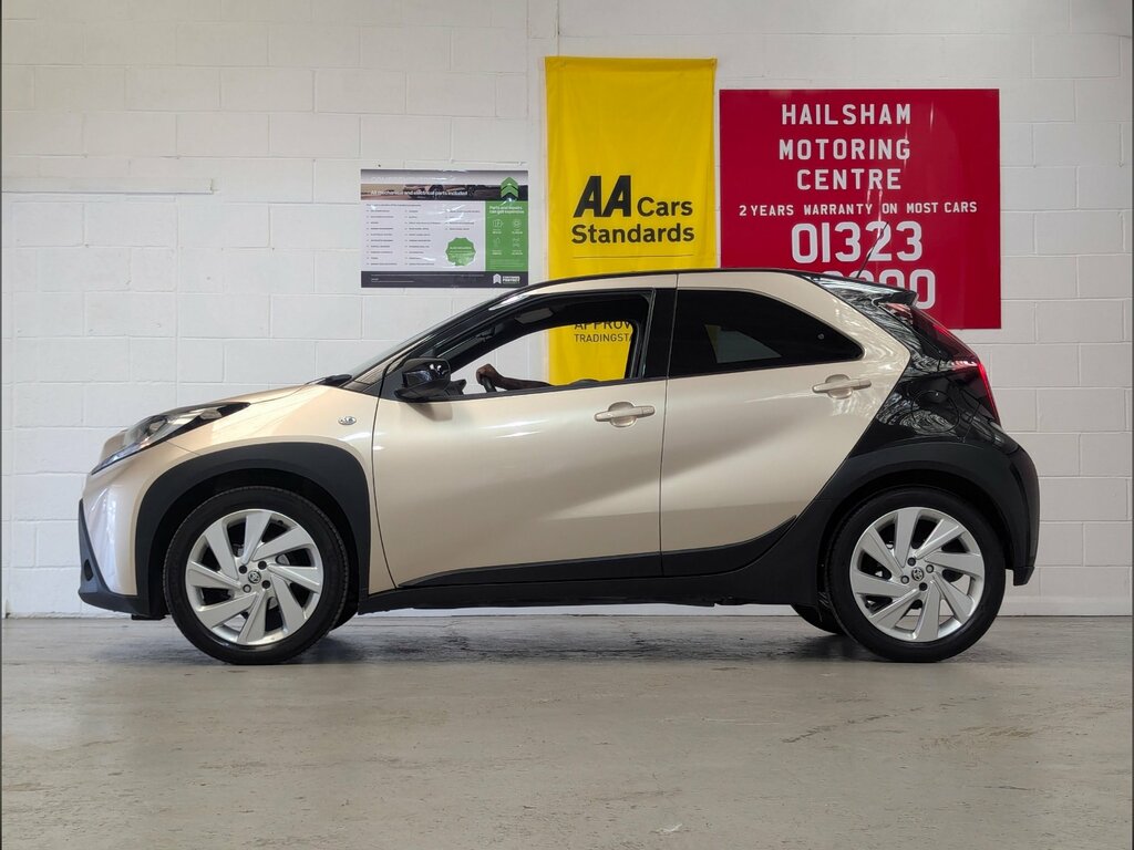 Toyota Aygo X 1.0 Vvt-i Edge Hatchback Euro 6 HN74BFE Beige #3