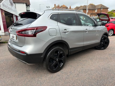 Nissan Qashqai 1.3 Dig-t Tekna DN70BKX Silver #2