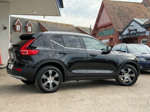 Volvo XC40 T3 Inscription  Black #2