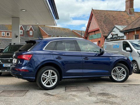 Audi Q5 Tfsi Quattro S Blue #2