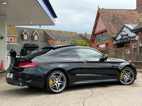 Mercedes-Benz C Class Amg C 63 Black #2