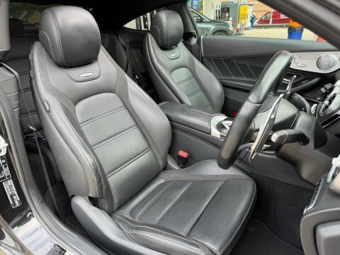 Mercedes-Benz C Class Amg C 63 Black #3