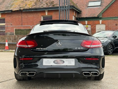Mercedes-Benz C Class Amg C 63 Black #6