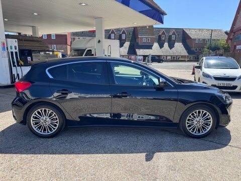 Ford Focus Titanium X Black #5
