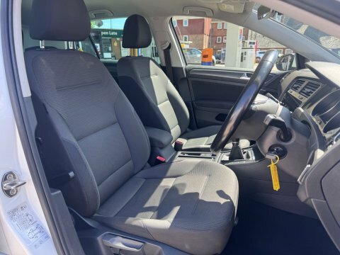 Volkswagen Golf Match Edition Tsi  White #3