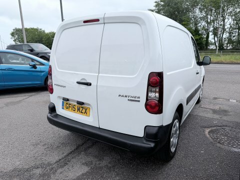 Peugeot Partner Fully - GF15MZX White #6