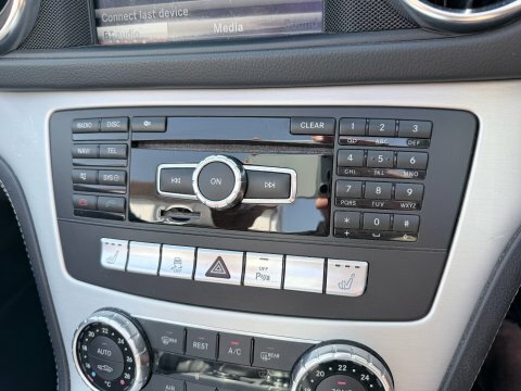 Mercedes-Benz SL Class 3.5L Null Silver #25