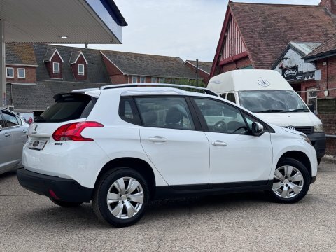 Peugeot 2008 Blue Hdi Active White #2
