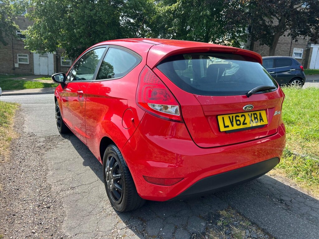 Ford Fiesta 1.25 Edge LV62XBA Red #5
