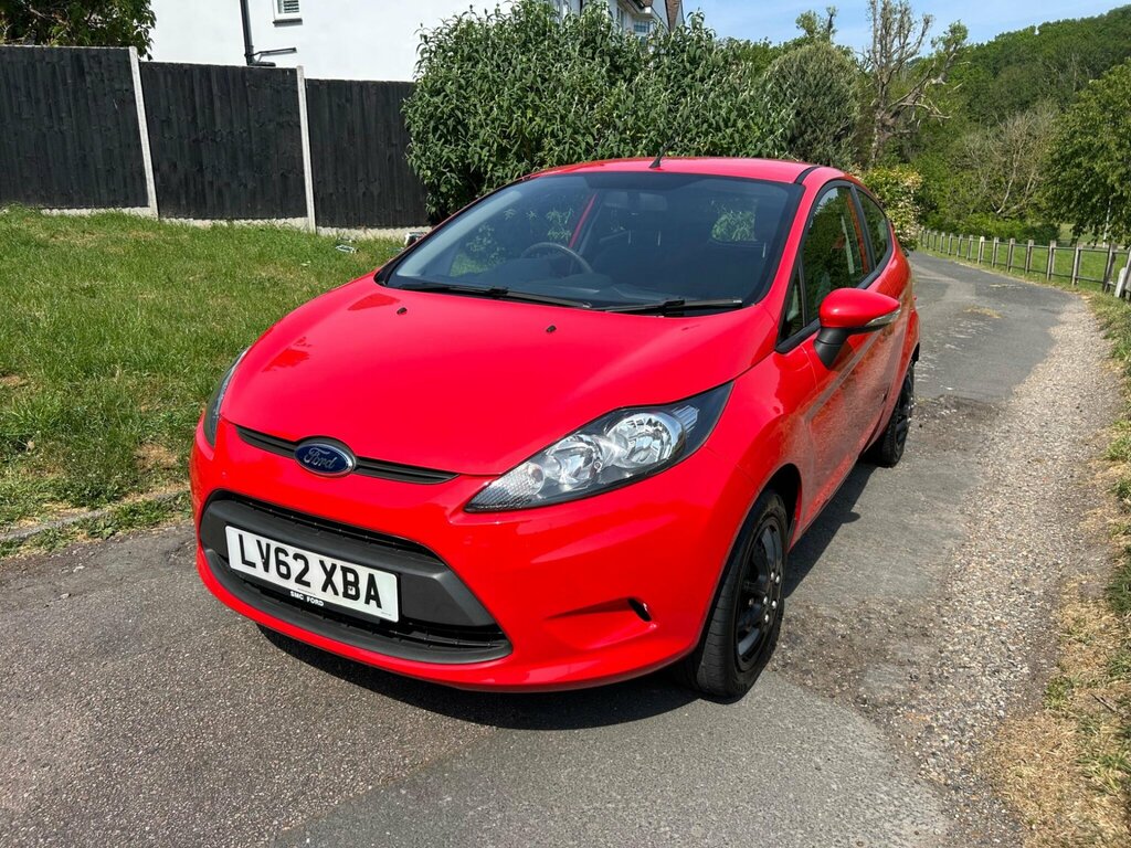Ford Fiesta 1.25 Edge LV62XBA Red #2