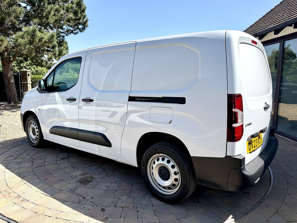 Vauxhall Combo Turbo D 2300 Prime Ulez DV23KZN White #3