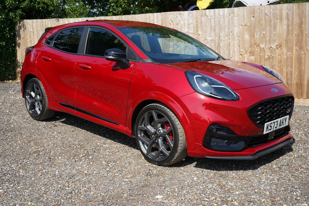 Ford Puma St Red