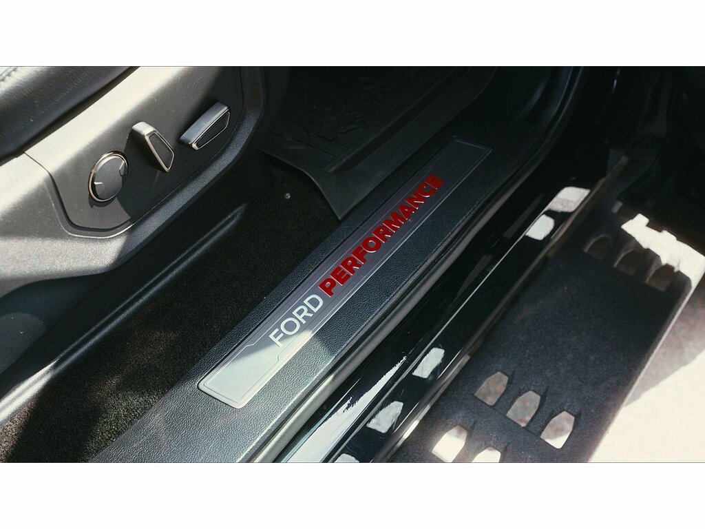Ford F-150 Deranged Black