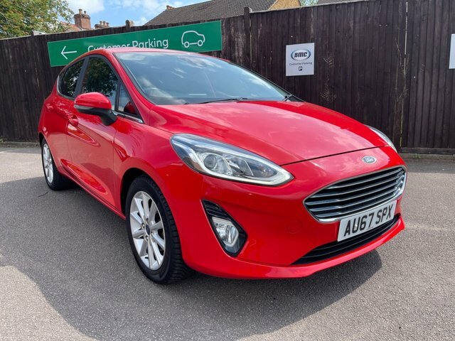 Ford Fiesta 2017 1.0T Ecoboost Titanium Hatchback M Red