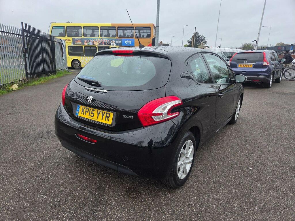 Peugeot 208 Hatchback 1.4 Hdi Active Euro 5 201515 Black #3