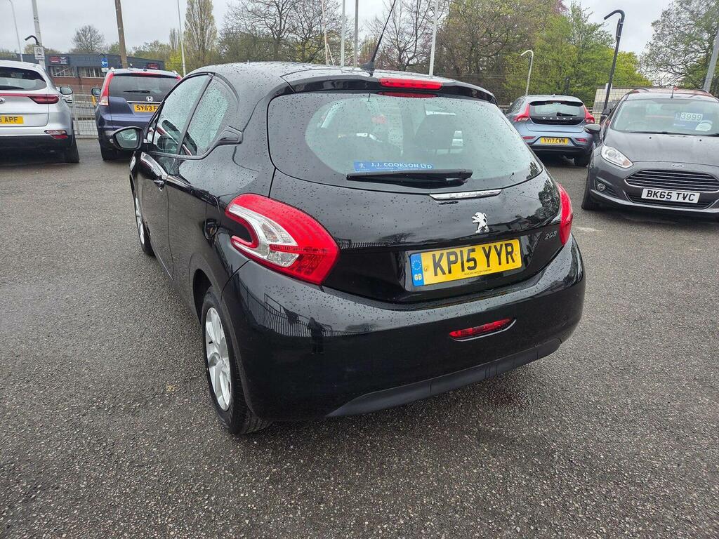 Peugeot 208 Hatchback 1.4 Hdi Active Euro 5 201515 Black #5