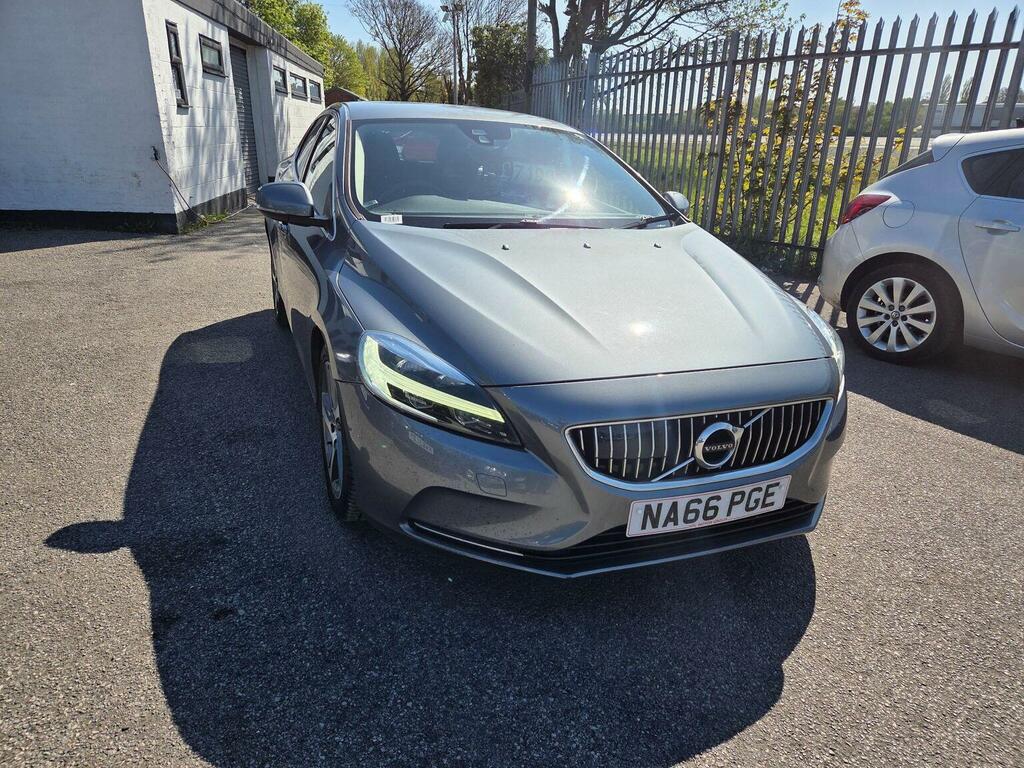 Volvo V40 Hatchback 2.0 D2 Inscription Euro 6 Ss 201 Grey