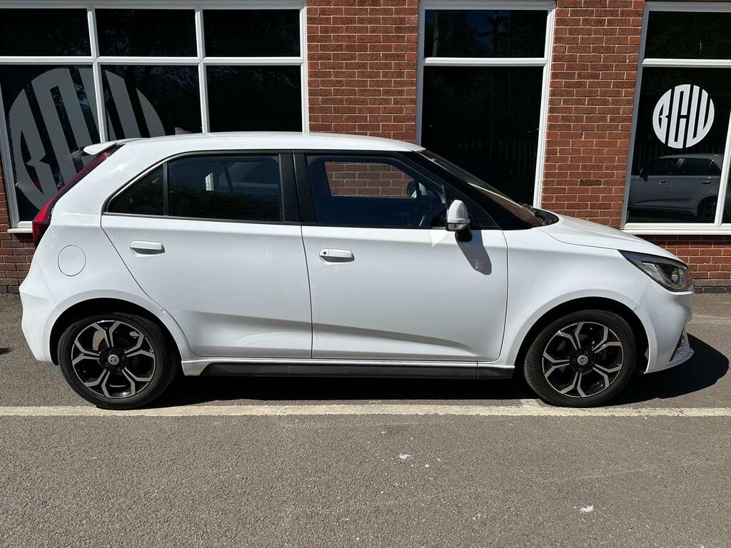 MG MG3 1.5 Vti-tech Exclusive Nav Euro 6 Ss YX22WTD White #2
