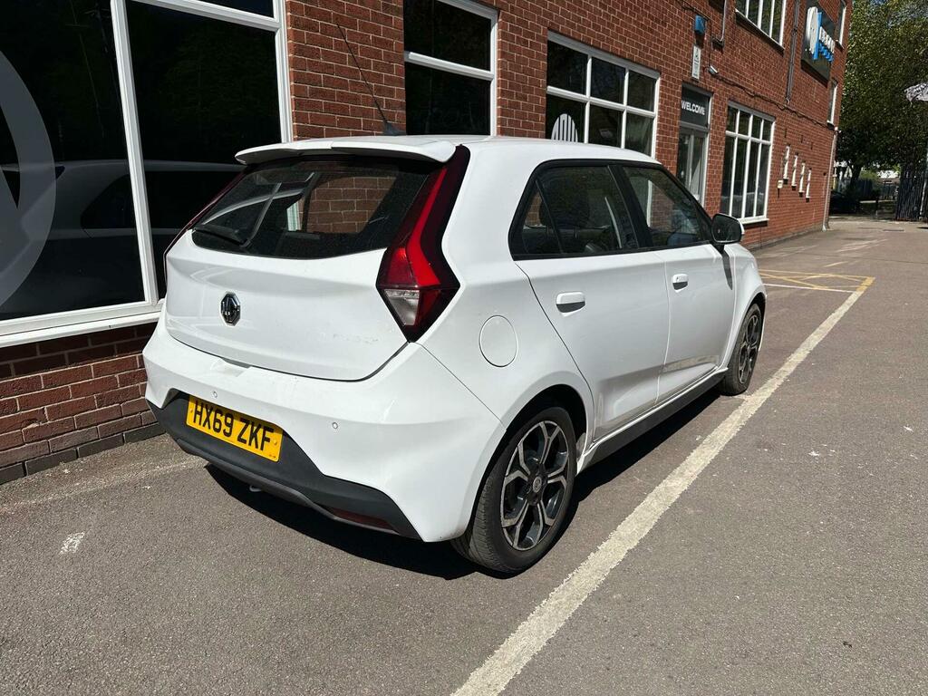 MG MG3 1.5 Vti-tech Exclusive Euro 6 Ss HX69ZKF White #3