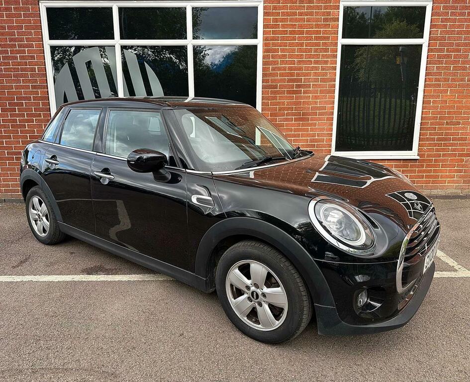 Mini Hatch 1.5 Cooper Classic Euro 6 Ss Black