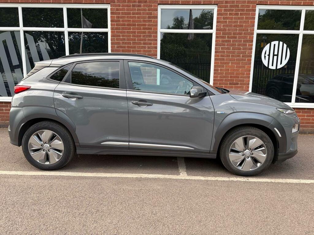 Hyundai Kona 64Kwh Premium Se 7Kw Charger CN21AYH Grey #2