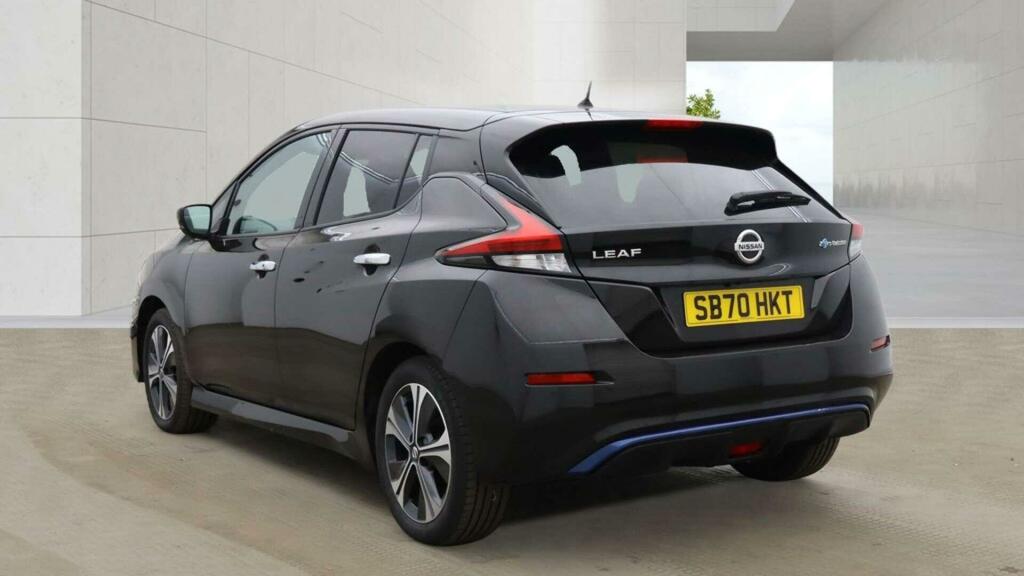 Nissan Leaf 40Kwh N-connecta Black #3