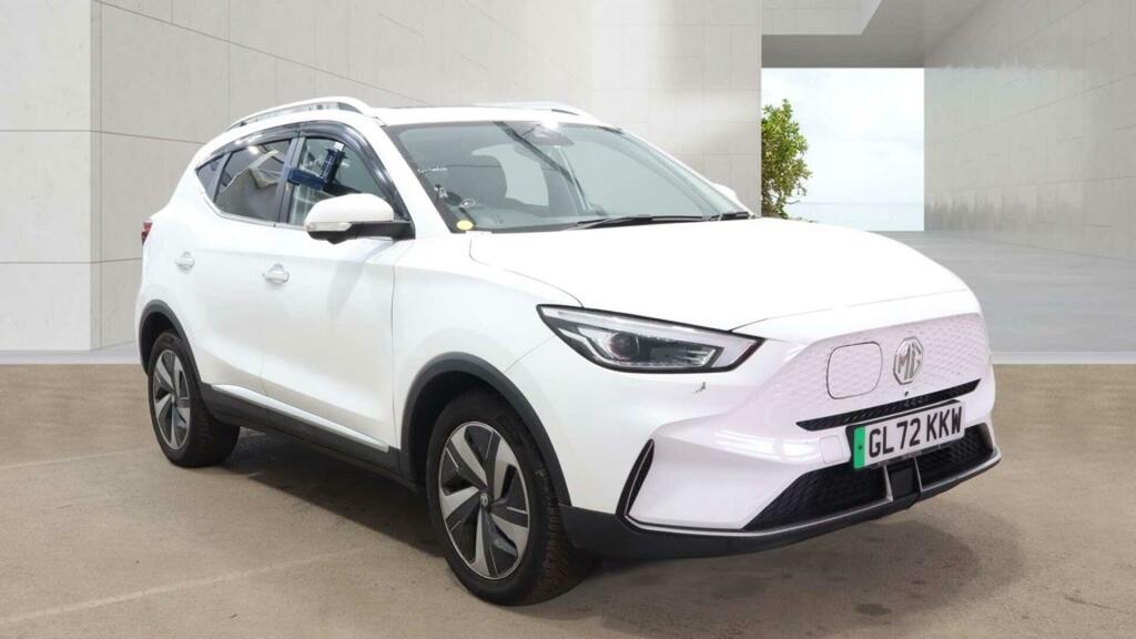 MG ZS 72.6Kwh Trophy Long Range White