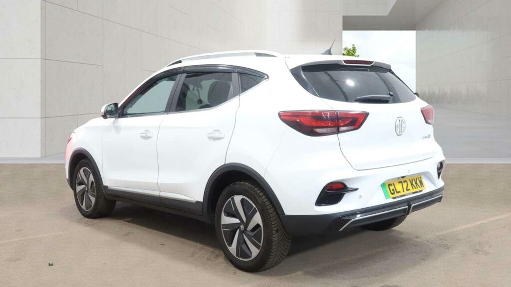 MG ZS 72.6Kwh Trophy Long Range GL72KKW White #3