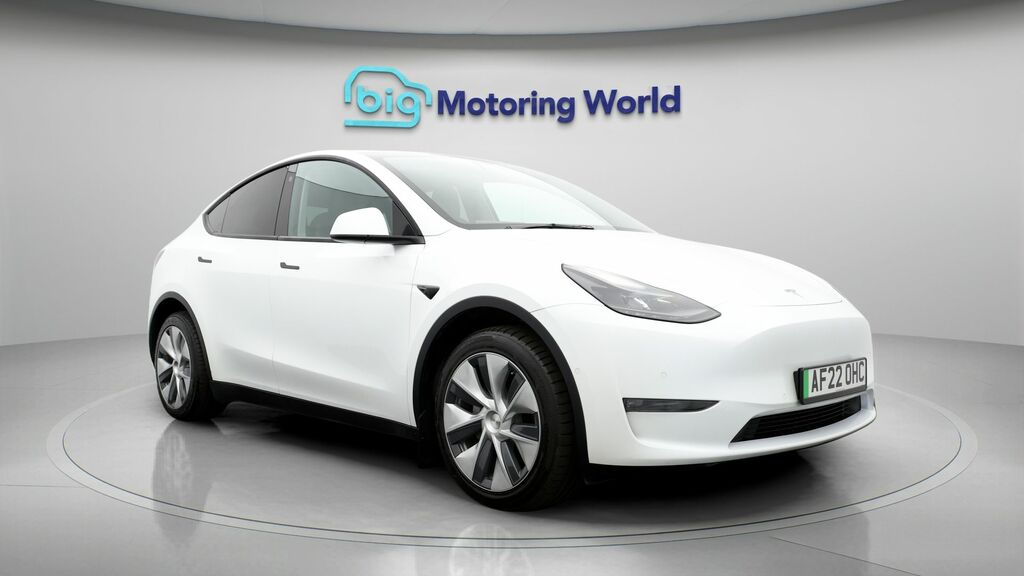 Tesla Model Y Long Range White
