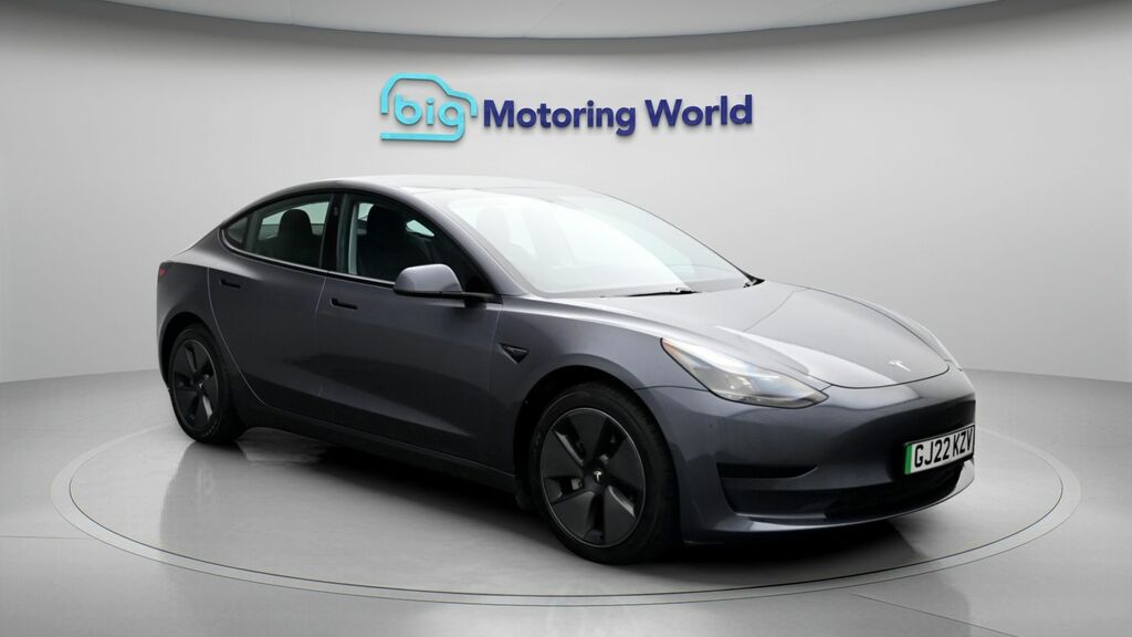 Tesla Model 3 Standard Range Plus Grey