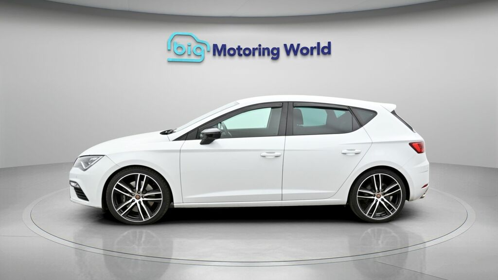 Seat Leon Cupra 290 YH70BWW White #4