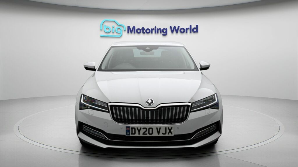 Skoda Superb Se L White #2