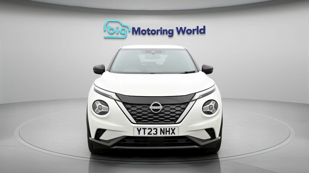 Nissan Juke N-connecta YT23NHX White #2
