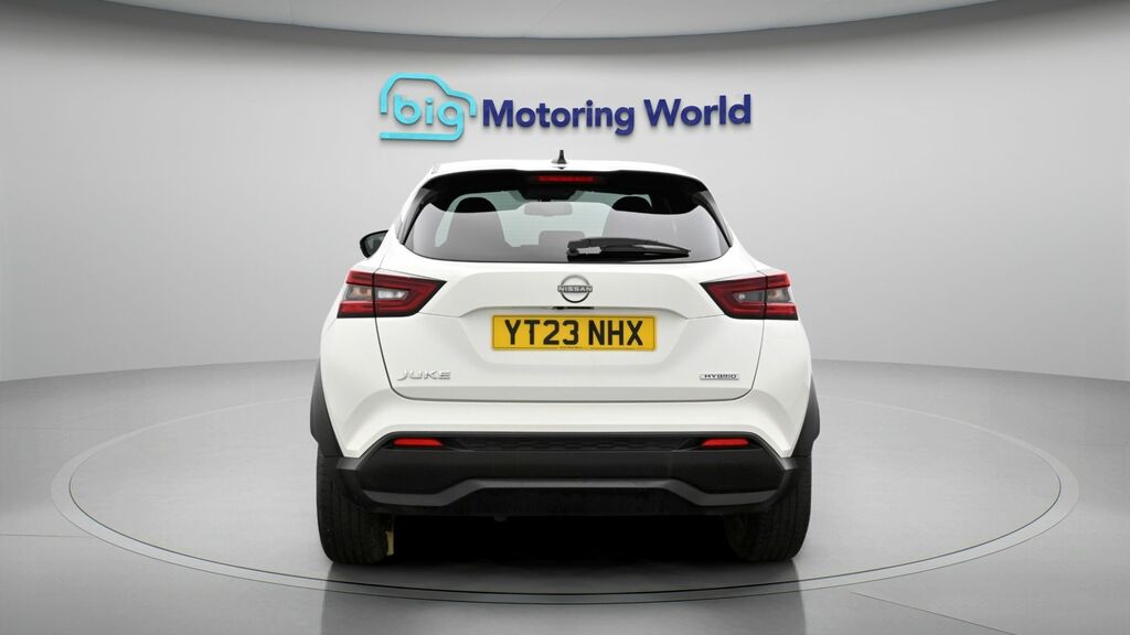 Nissan Juke N-connecta YT23NHX White #6