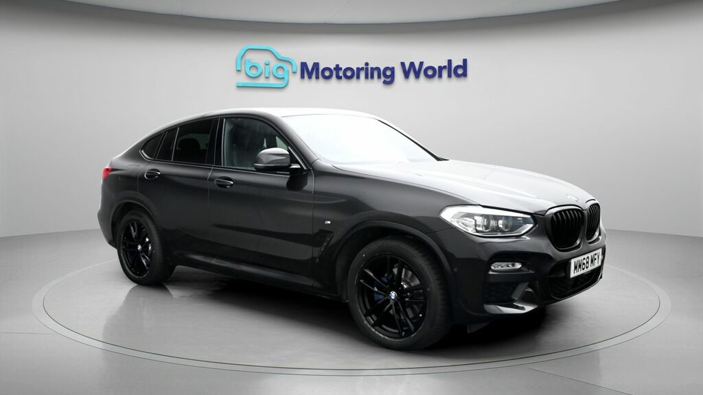 BMW X4 M M Sport Black