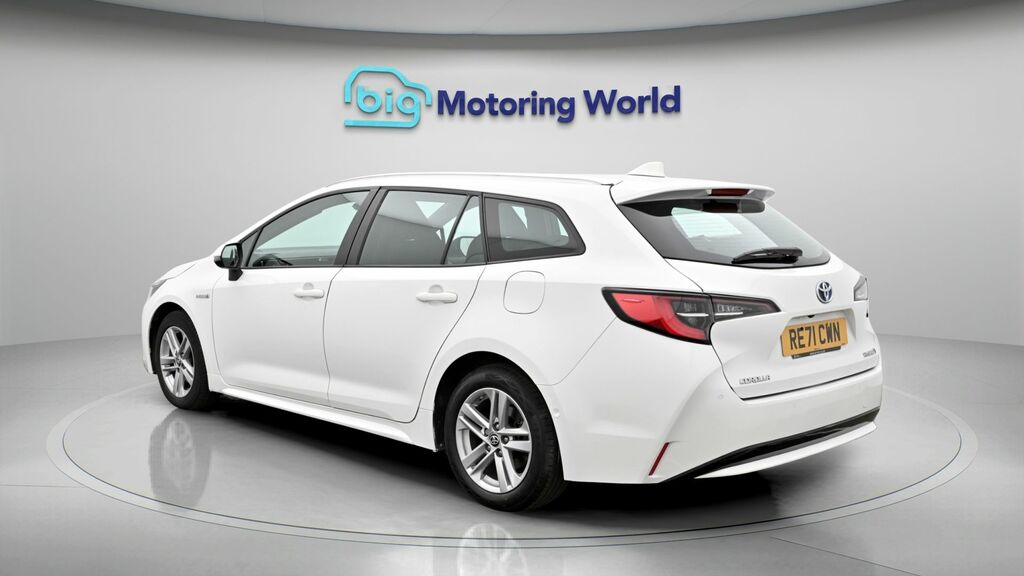 Toyota Corolla Icon Tech RE71CWN White #5