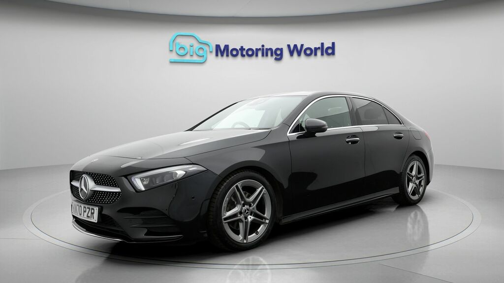 Mercedes-Benz A Class Amg Line KN70PZR Black #3