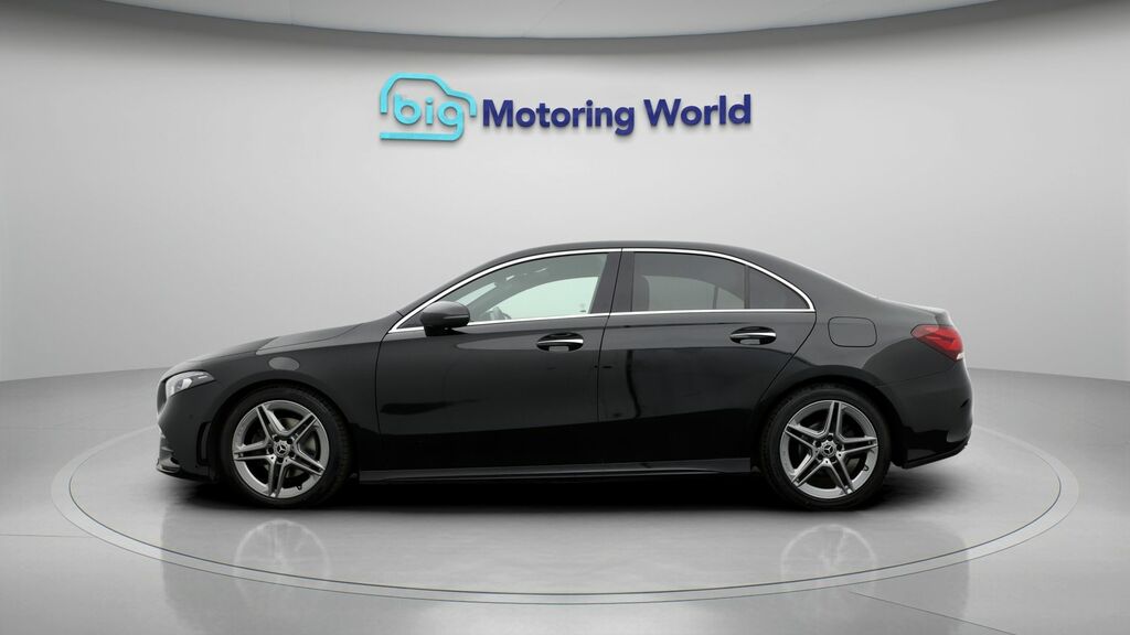 Mercedes-Benz A Class Amg Line KN70PZR Black #4