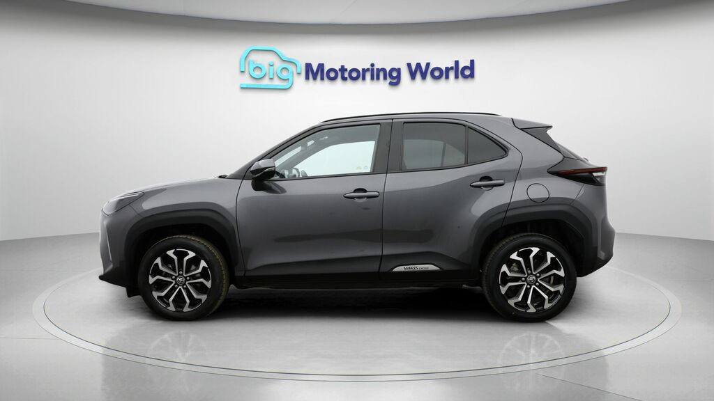 Toyota Yaris Cross Design BK23XBB Grey #4