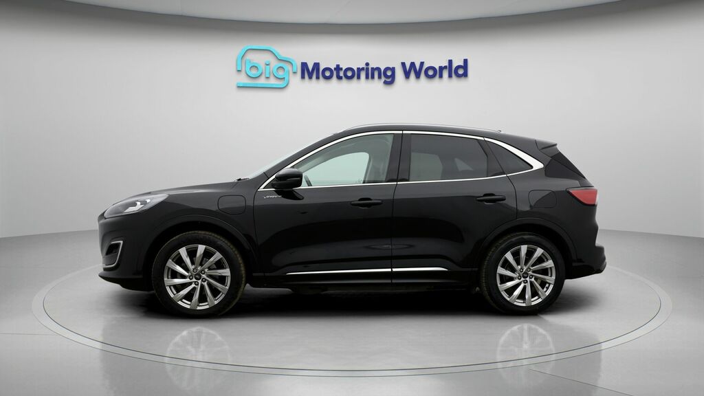 Ford Kuga Vignale Black #4